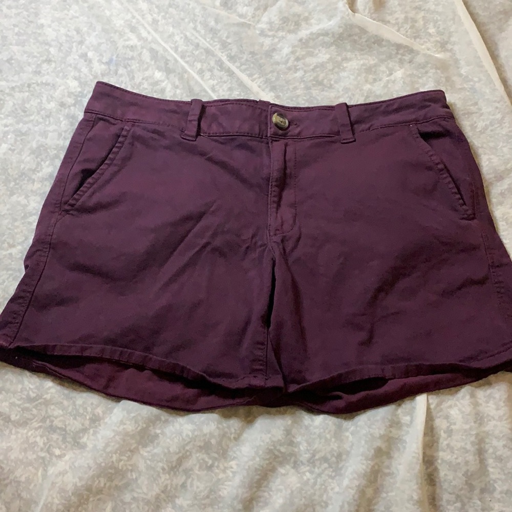 American eagle outfitters maroon shorts size 12